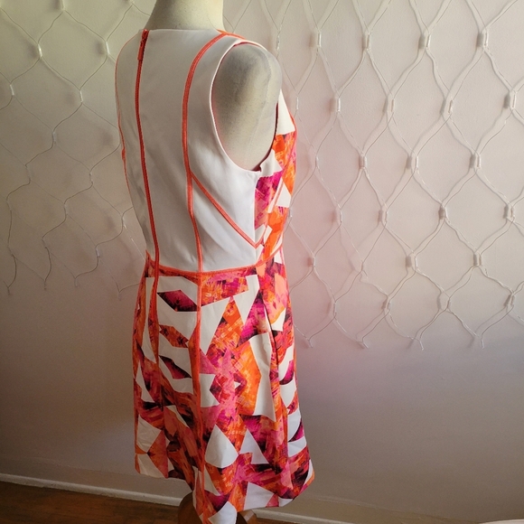 Vince Camuto Dress / NWT / Colorful / Size 10 - Picture 4 of 10